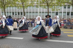 Festival interceltique - Cercle Ar Bleuniou Kignez - D420029