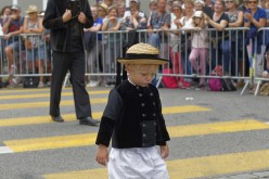 Festival interceltique - Cercle Ar Bleuniou Kignez - D420065