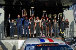 Podium et coupes des vainqueurs Rallye de BROCELIANDE 2024-9806