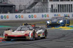 N° 38 CADILLAC V-SeriesR en catégorie Hypercar - 24 H du Mans 2026 - 813D4C
