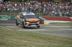 Ilona BERTAPELLE sur la RENAULT Clio V RX n° 221 - Loheac-2026 - 42099