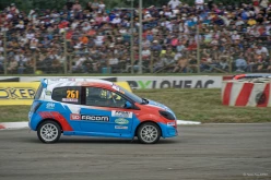 Laura SOLAIRE sur la  RENAULT Twingo R1 RX n° 261 - Loheac-2026 - 41980