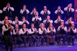 PA25620-Kevrenn-Alre-Auray