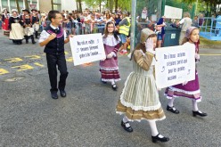 interceltique de Lorient 2017-PA21019 Cercle Bleuniou Lann An Aven de Riec sur Belon