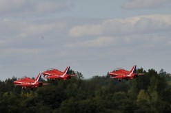 RENNES AIRSHOW 2010 -   les " Red Arrows " 9