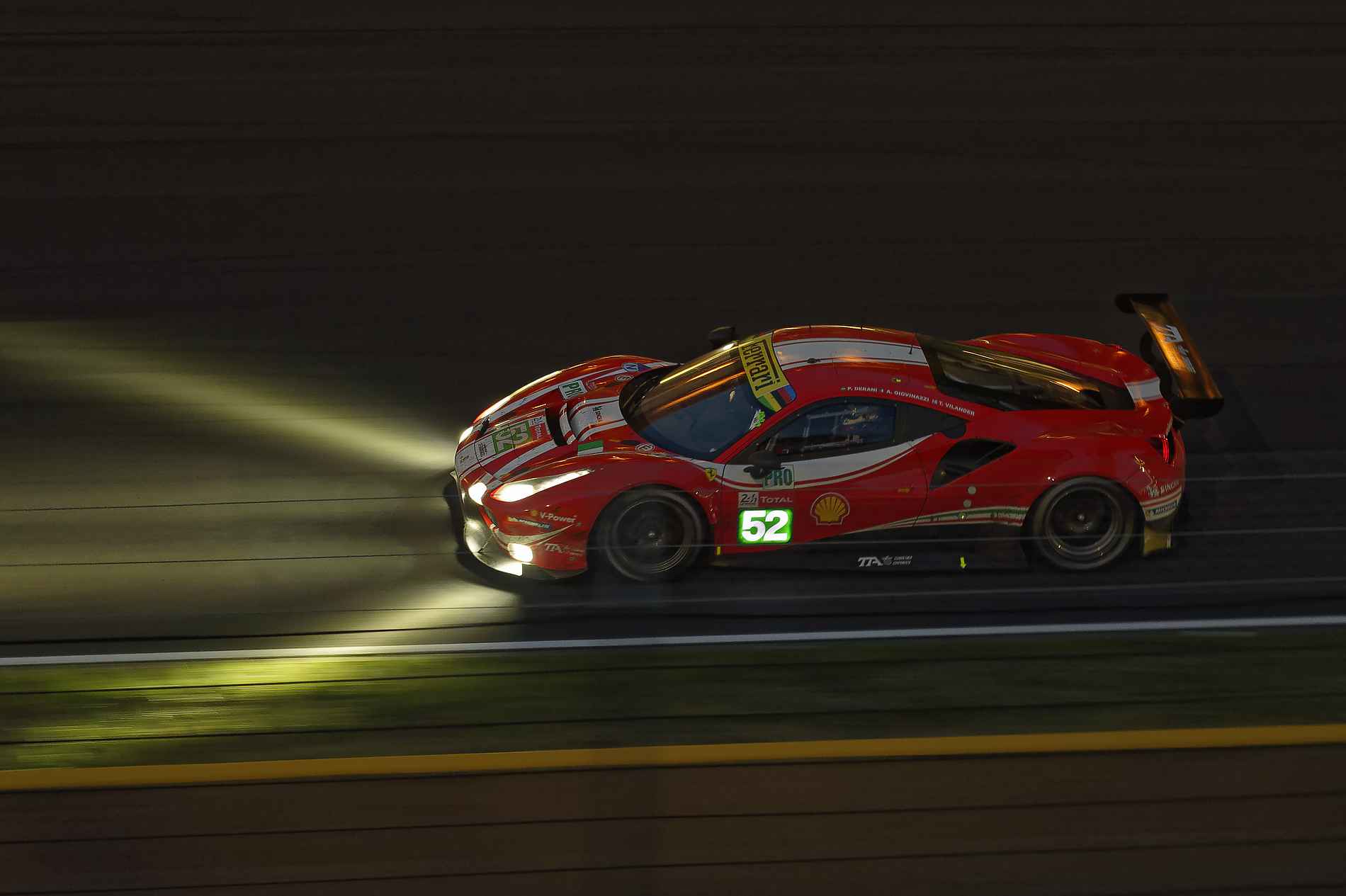 LeMans24-2018-D4S7442-PYA