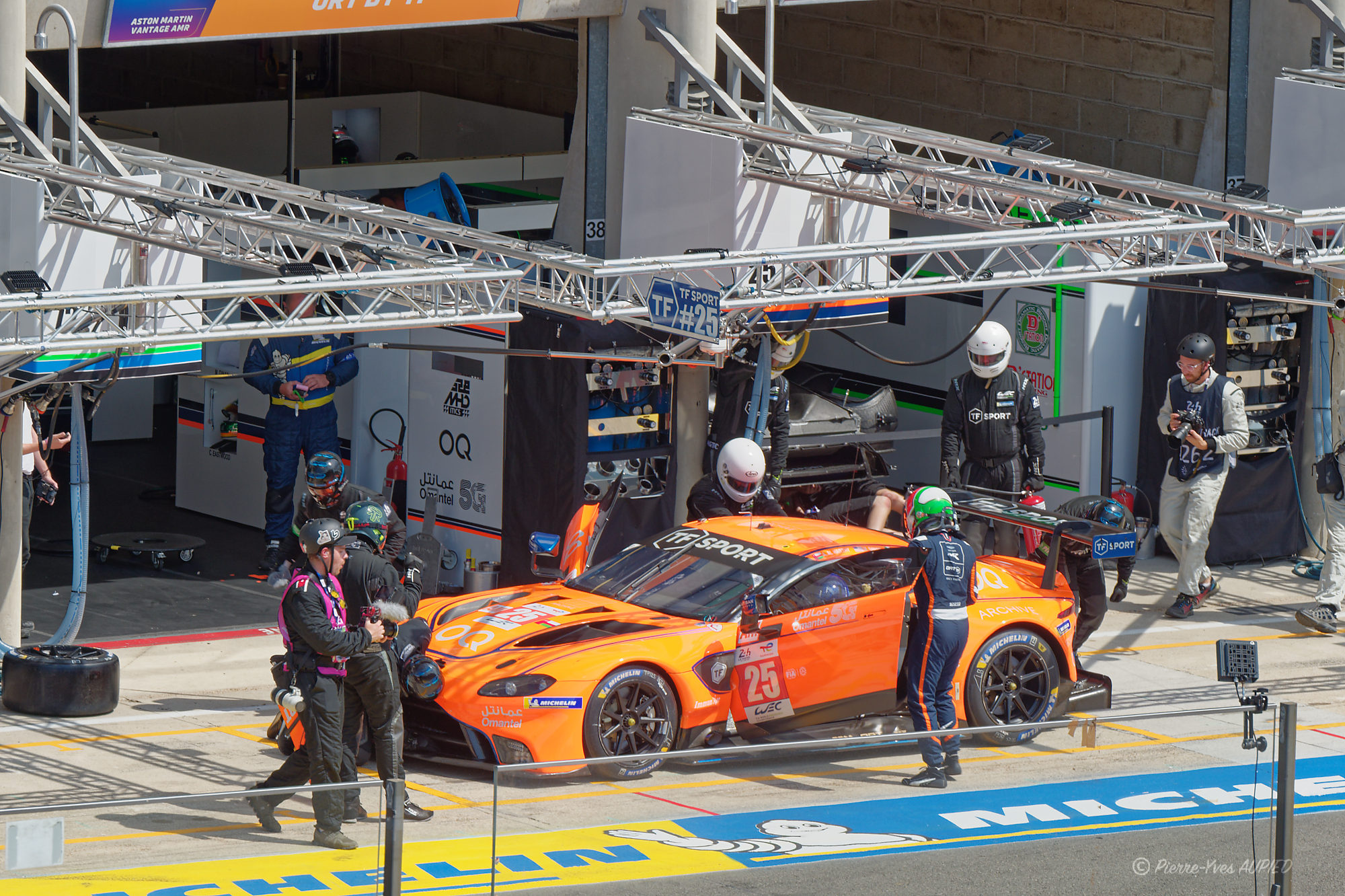 24H du Mans 2023 - n°25 Aston Martin Vantage AMR - IMG3328
