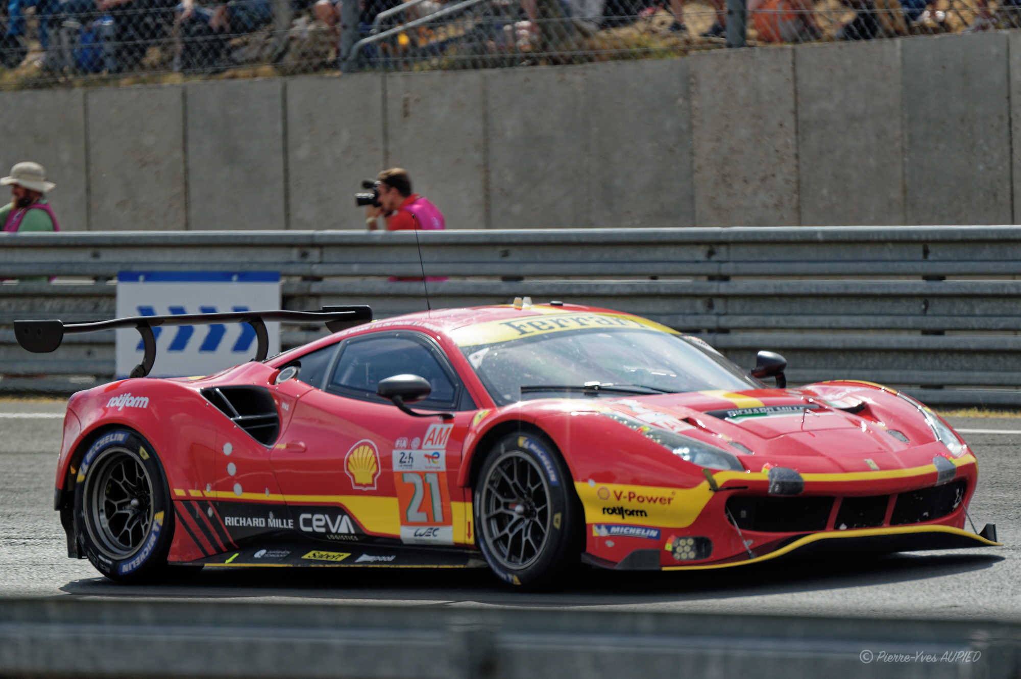 24H du Mans 2023 - n°21 Ferrari 488 GTE Evo - IMG3974