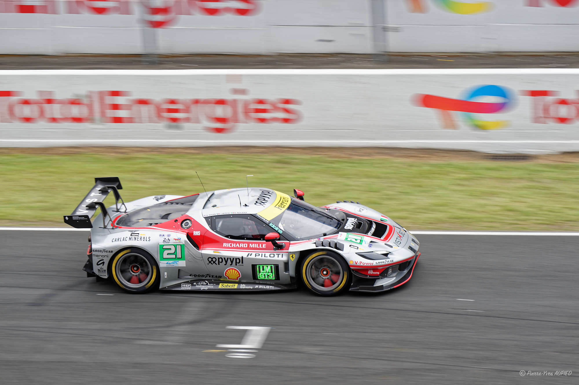N° 21 FERRARI 296 LMGT3 Evo en catégorie LMGT3 - 24 H du Mans 2026 - 660D4C