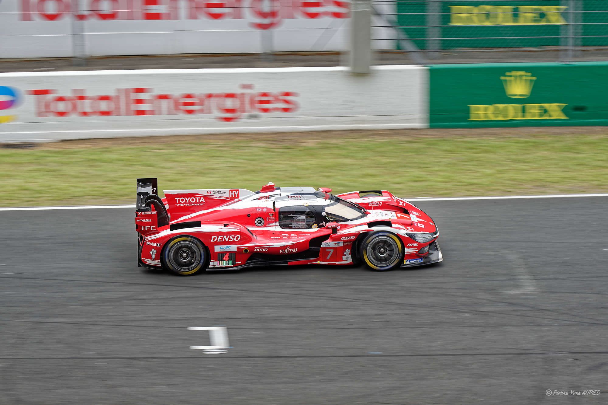 N° 7 TOYOTA TR010 Hybrid en catégorie Hypercar - 24 H du Mans 2026 - 670D4C