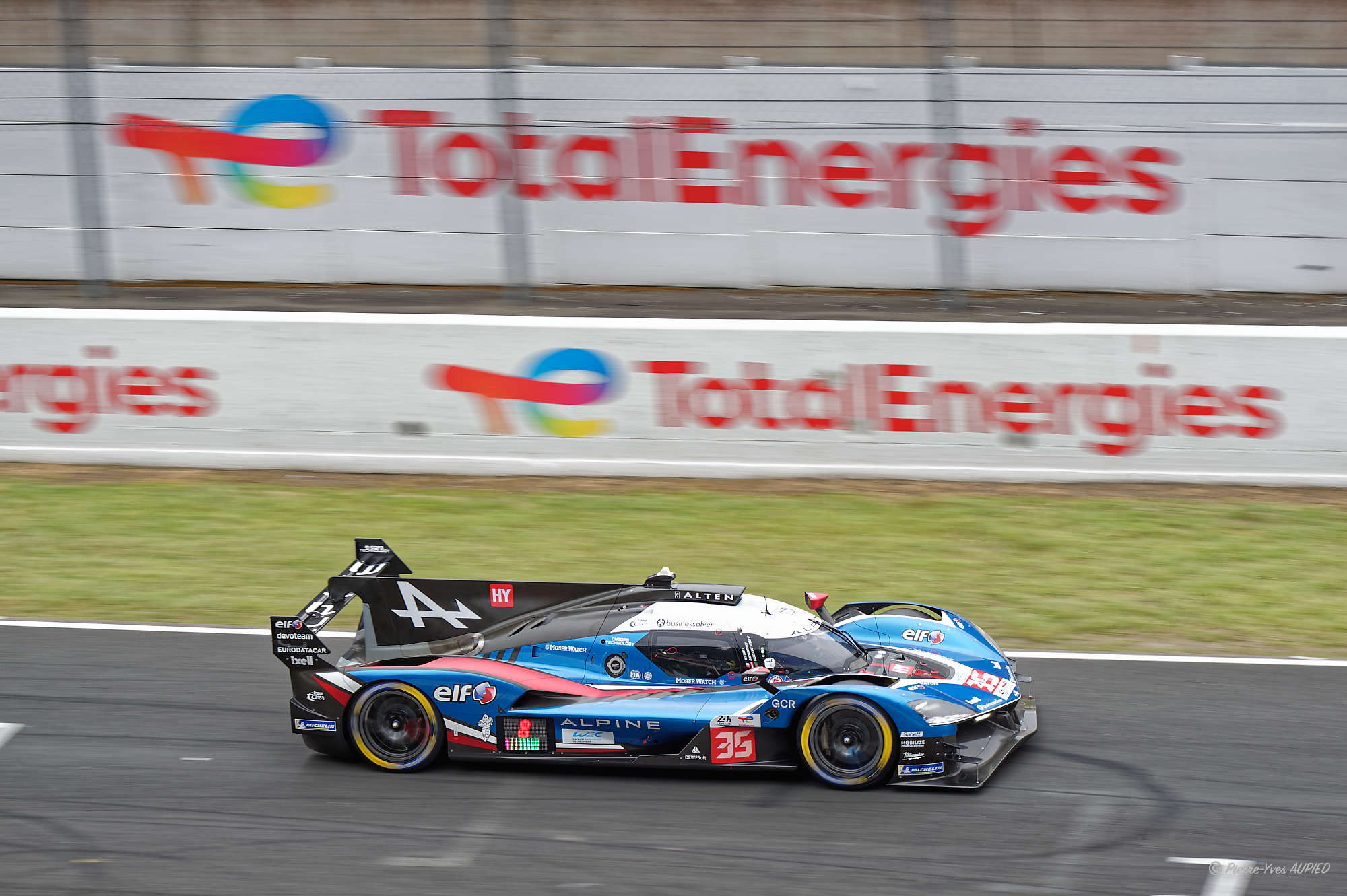 N° 35 ALPINE A424 en catégorie Hypercar - 24 H du Mans 2026 - 675D4C