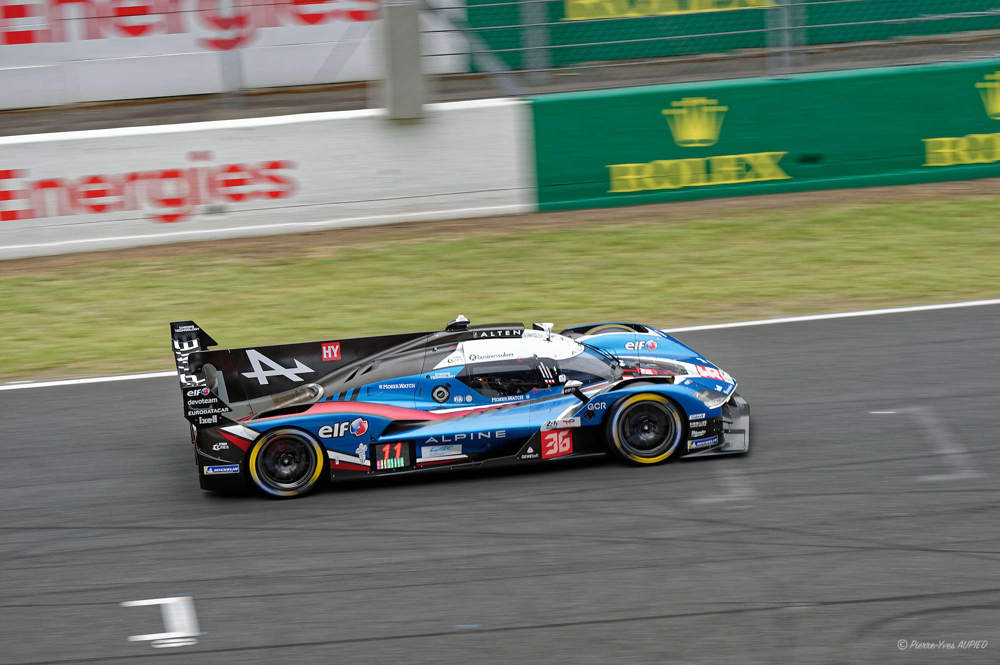 N° 36 ALPINE A424 en catégorie Hypercar - 24 H du Mans 2026 - 676D4C
