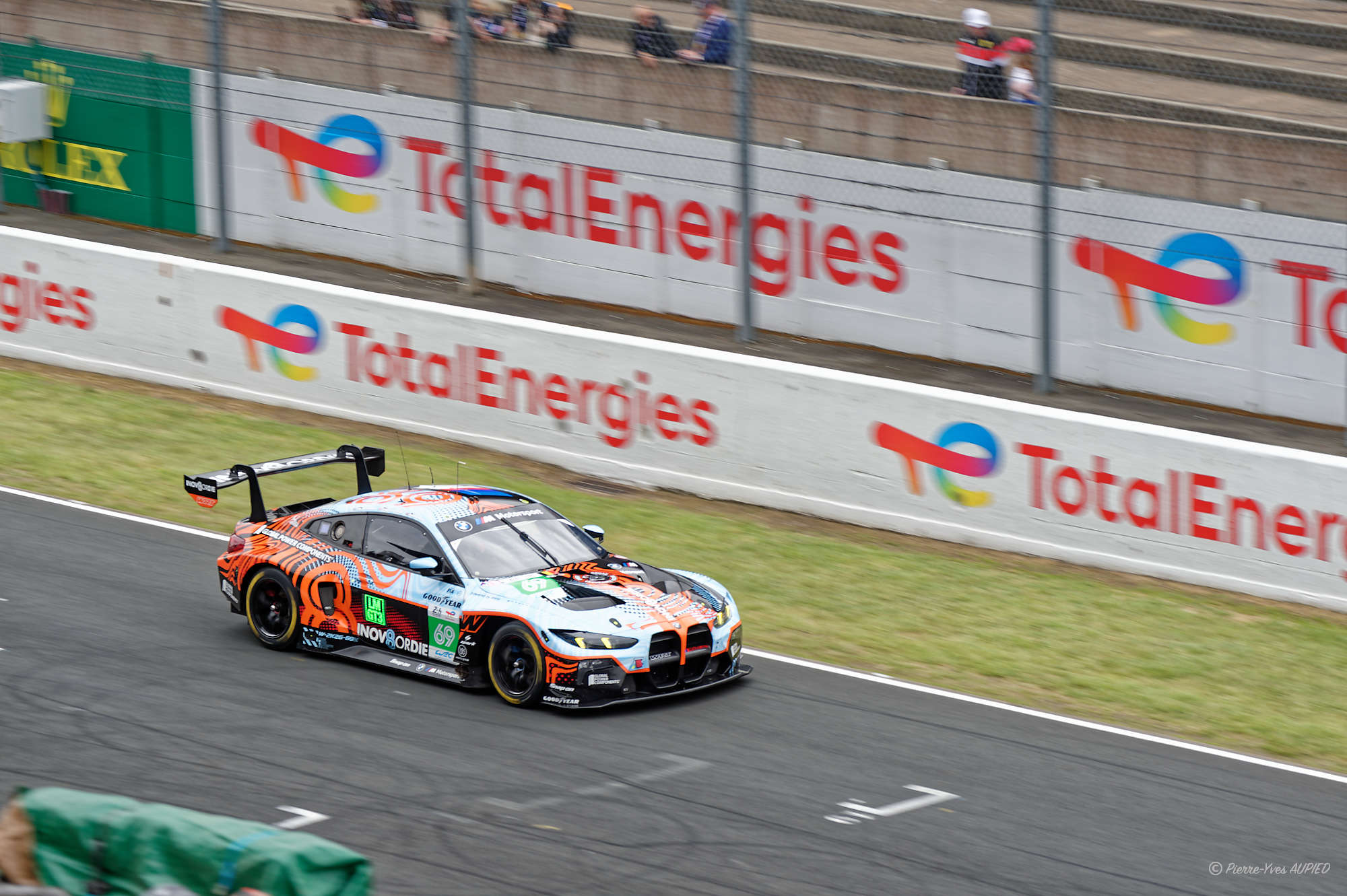 N° 69 BMW M4 LMGT3 Evo en catégorie LMGT3 - 24 H du Mans 2026 - 683D4C