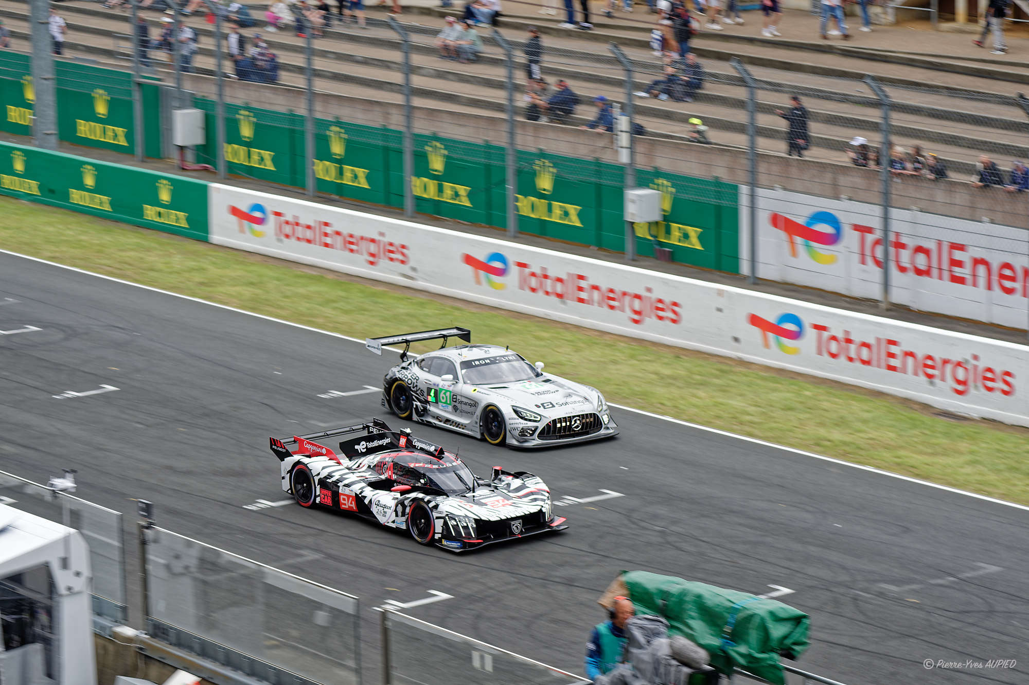 N° 94 PEUGEOT 9X8 en catégorie Hypercar - 24 H du Mans 2026 - 689D4C