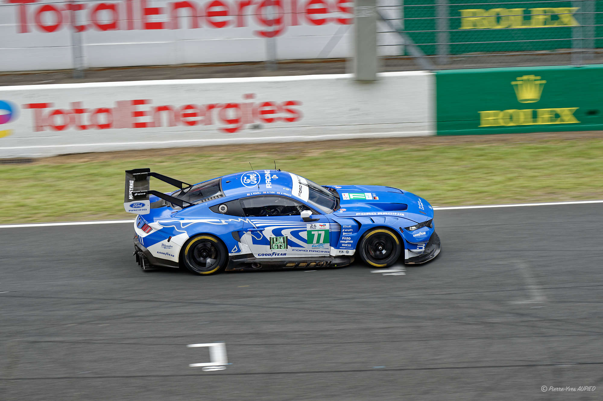 N° 77 FORD Mustang LMGT3 en catégorie LMGT3 - 24 H du Mans 2026 - 698D4C