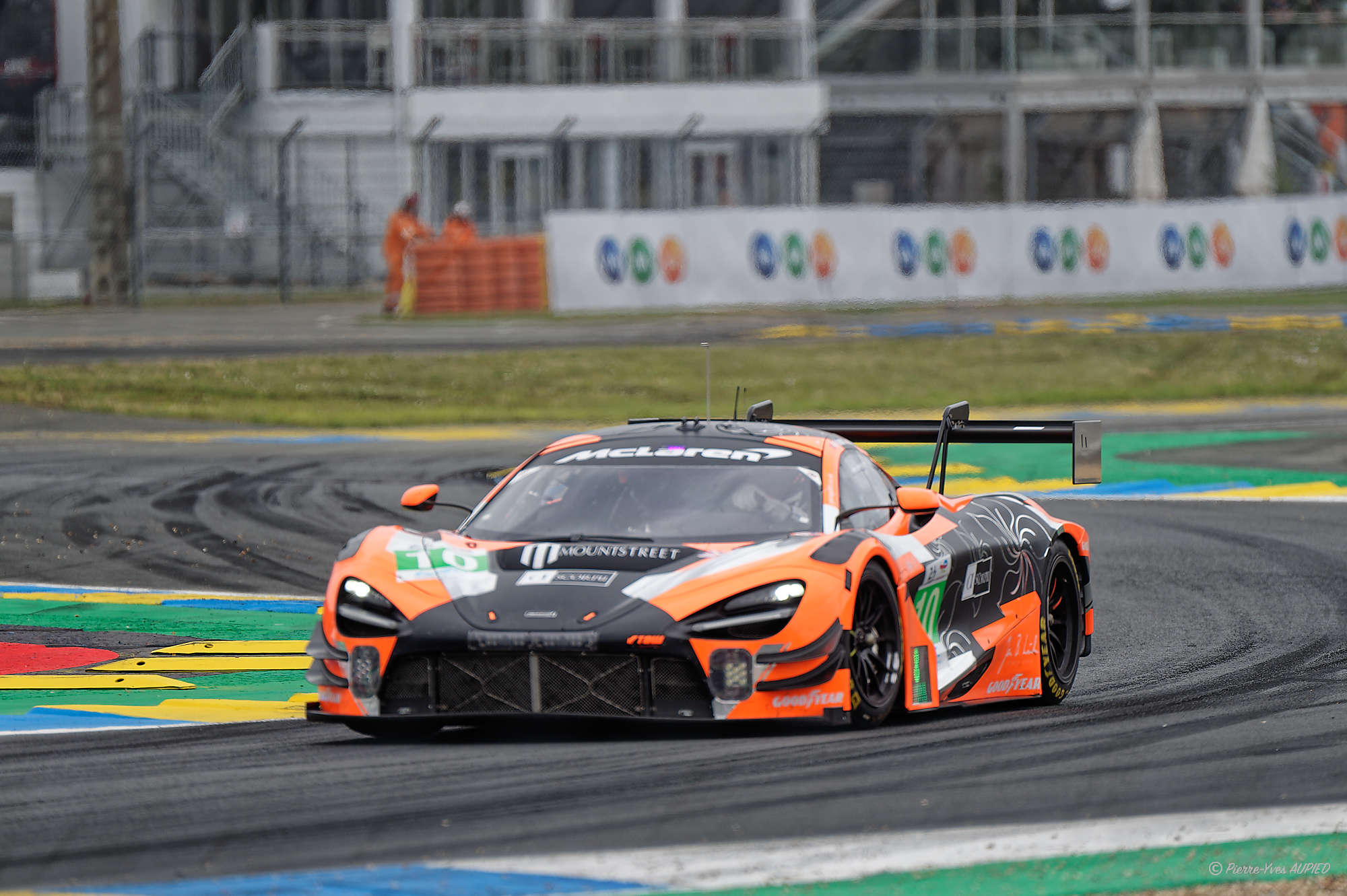 N° 10 McLAREN 720S LMGT3 Evo en catégorie LMGT3 - 24 H du Mans 2026 - 727D4C