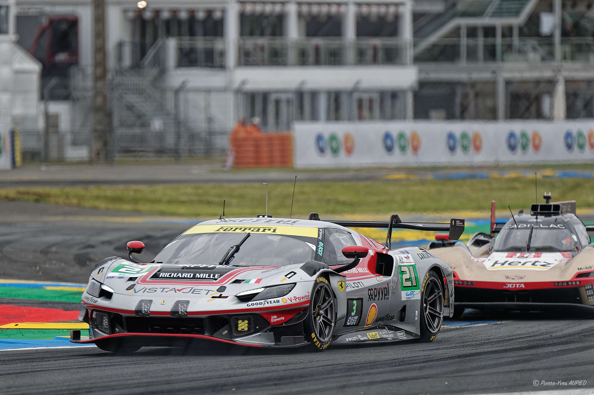 N° 21 FERRARI 296 LMGT3 Evo en catégorie LMGT3 - 24 H du Mans 2026 - 759D4C