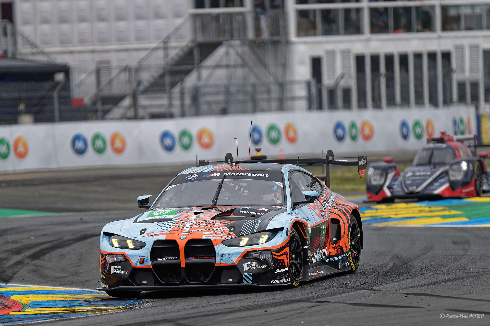 N° 69 BMW M4 LMGT3 Evo en catégorie LMGT3 - 24 H du Mans 2026 - 808D4C