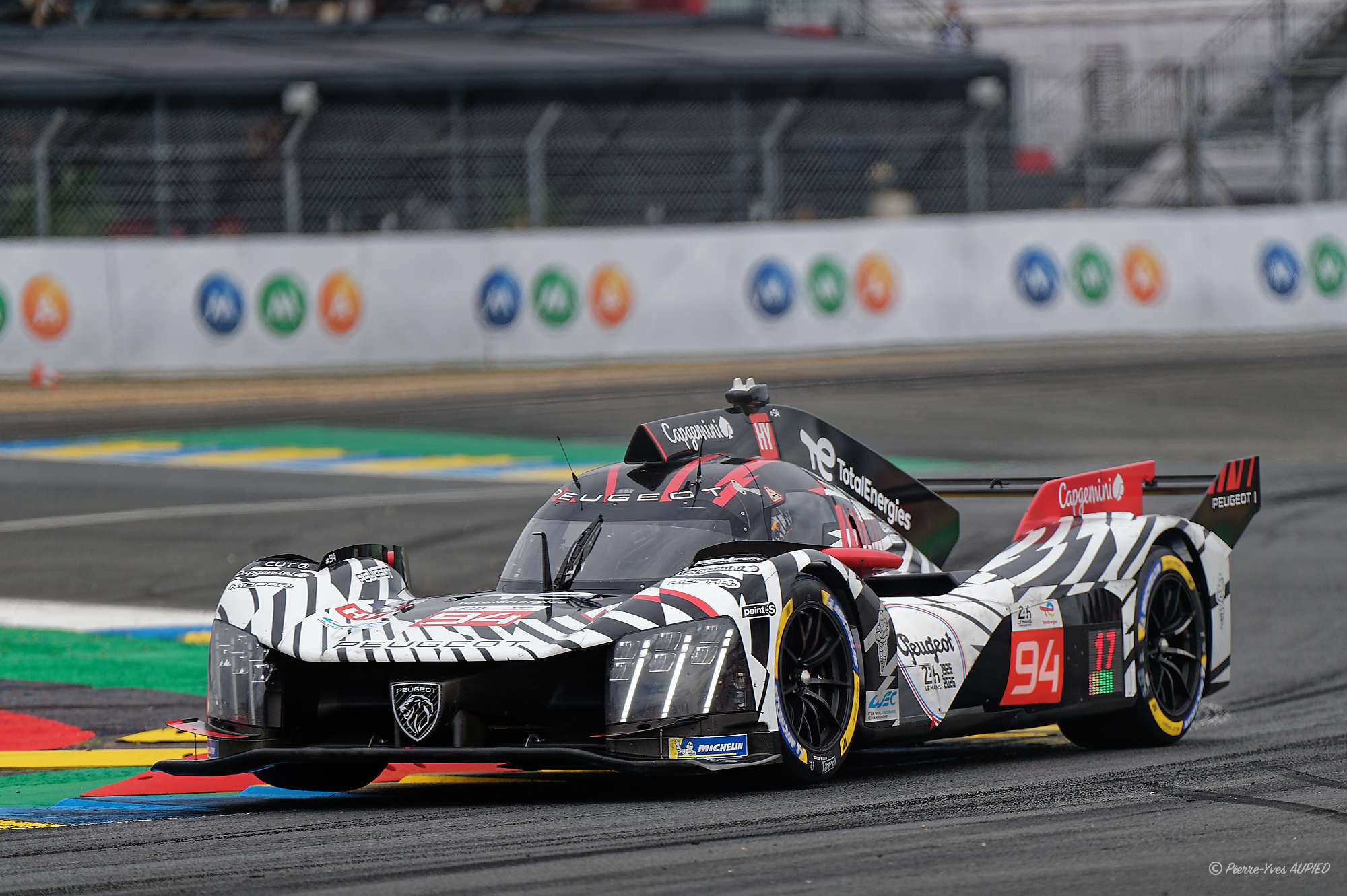 N° 94 PEUGEOT 9X8 en catégorie Hypercar - 24 H du Mans 2026 - 832D4C