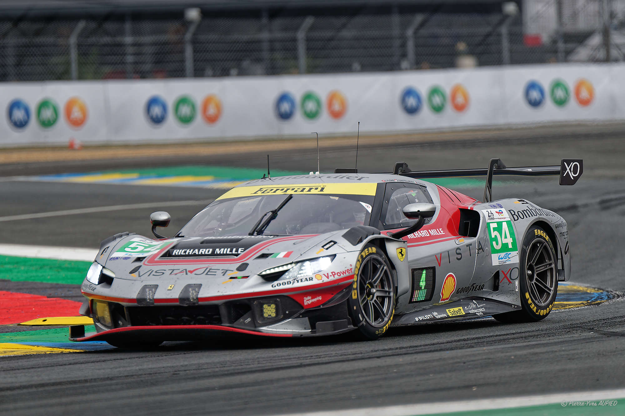 N° 54 FERRARI 296 LMGT3 Evo en catégorie LMGT3 - 24 H du Mans 2026 - 842D4C