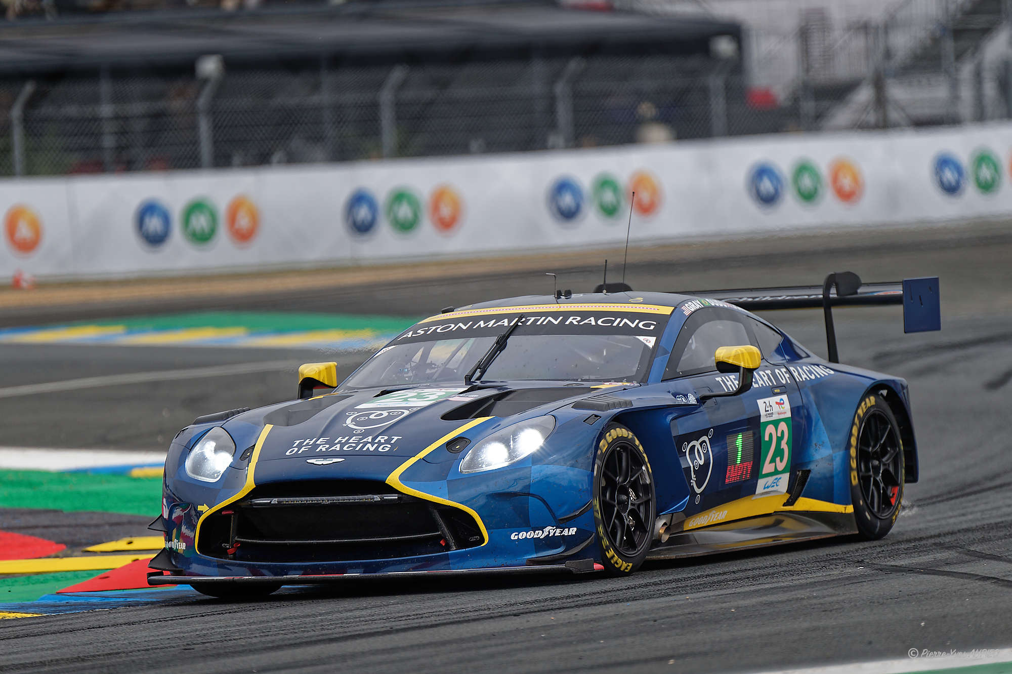 N° 23 ASTON MARTIN Vantage AMR LMGT3 en catégorie LMGT3 - 24 H du Mans 2026 - 843D4C