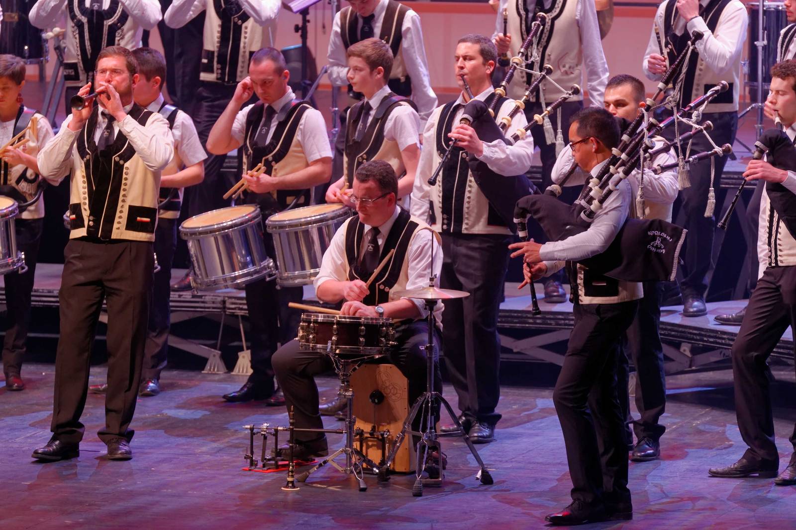 PA25674-Kerlenn-Pondi