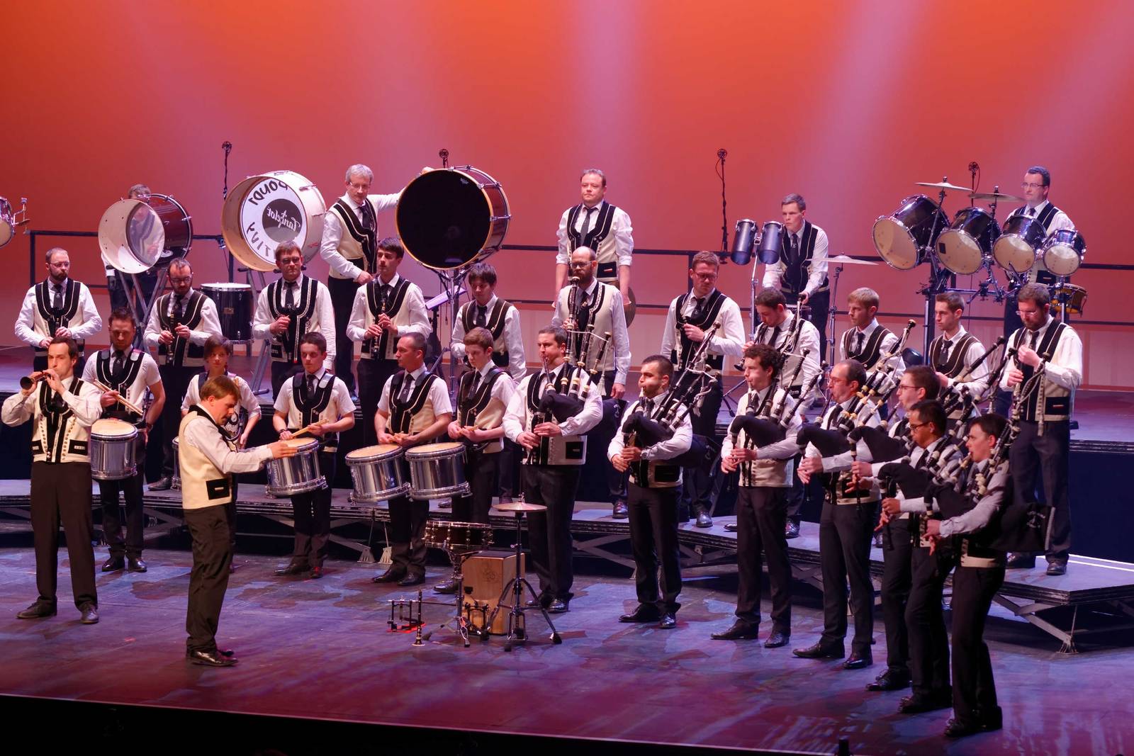 PA25687-Kerlenn-Pondi