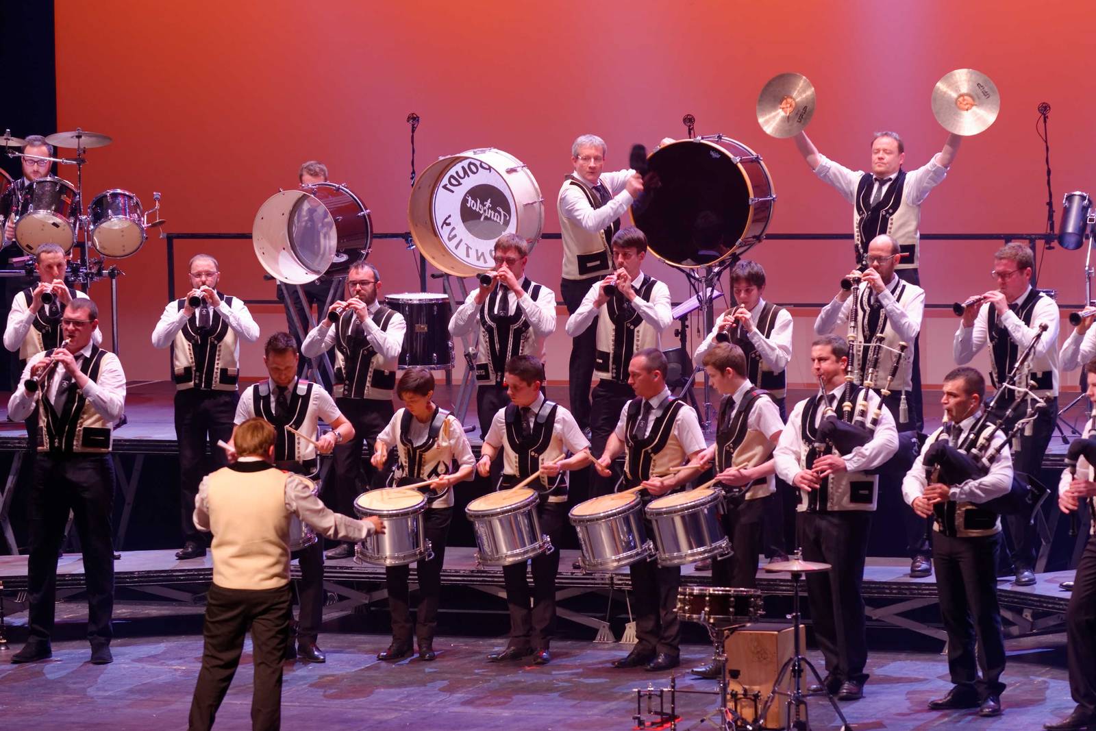 PA25690-Kerlenn-Pondi