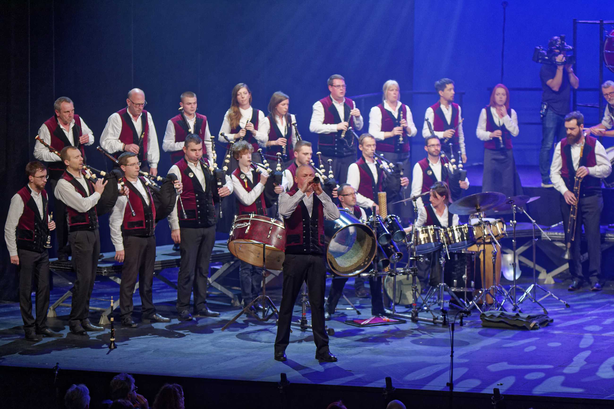 D427161Aupied-Locoal