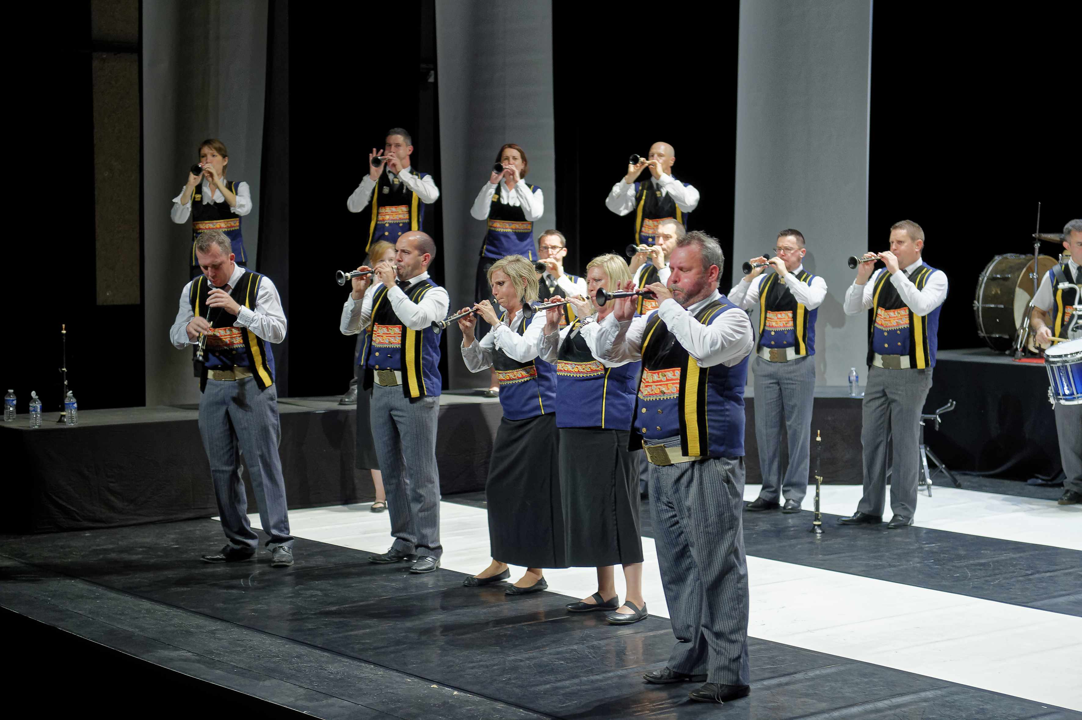 Bagad-Kemper-Bouvron-14-Oct-2018 D417399 PYA