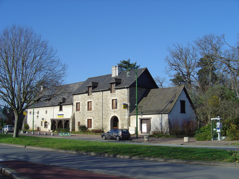 CESSON-SEVIGNE : la poste et l'ancien trésor public- image 23