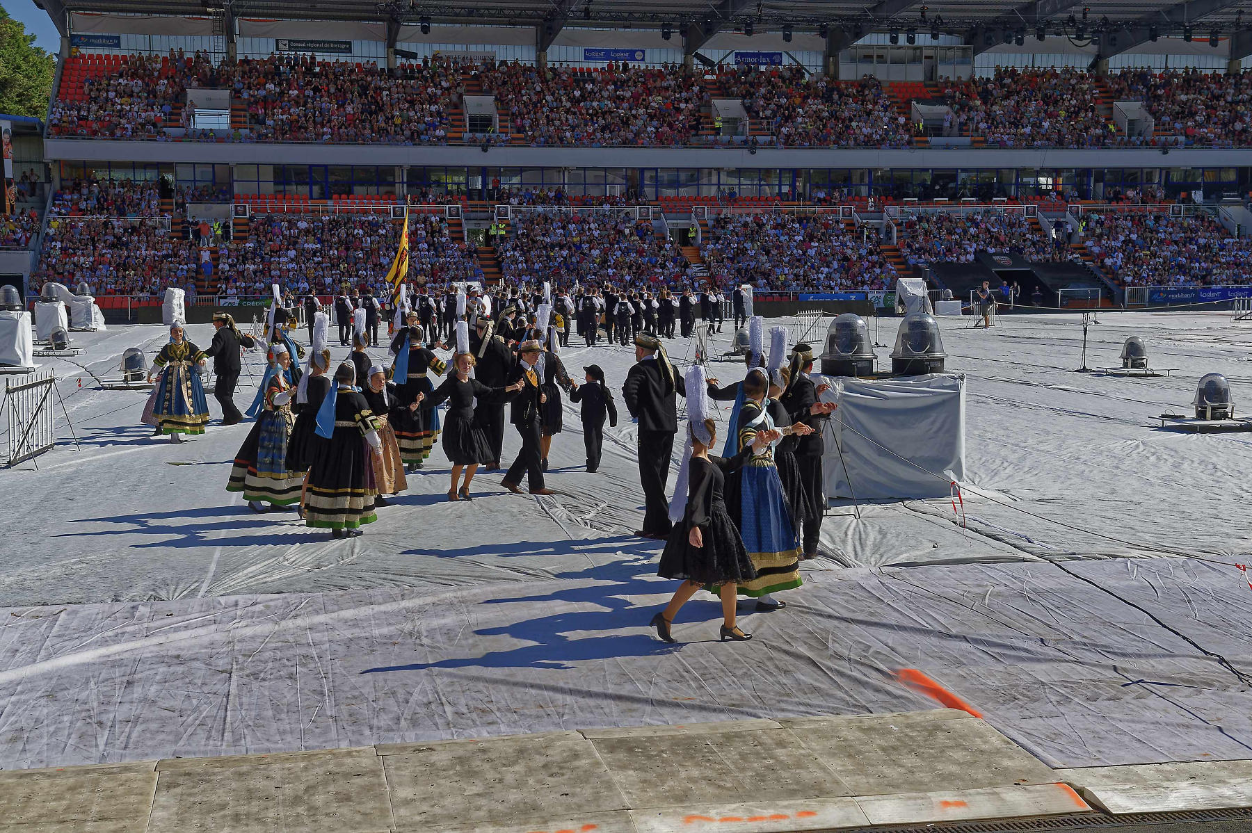 interceltique-2018-image12866-cercle-ar-vro-vigoudenn-de-pont-l-abbé
