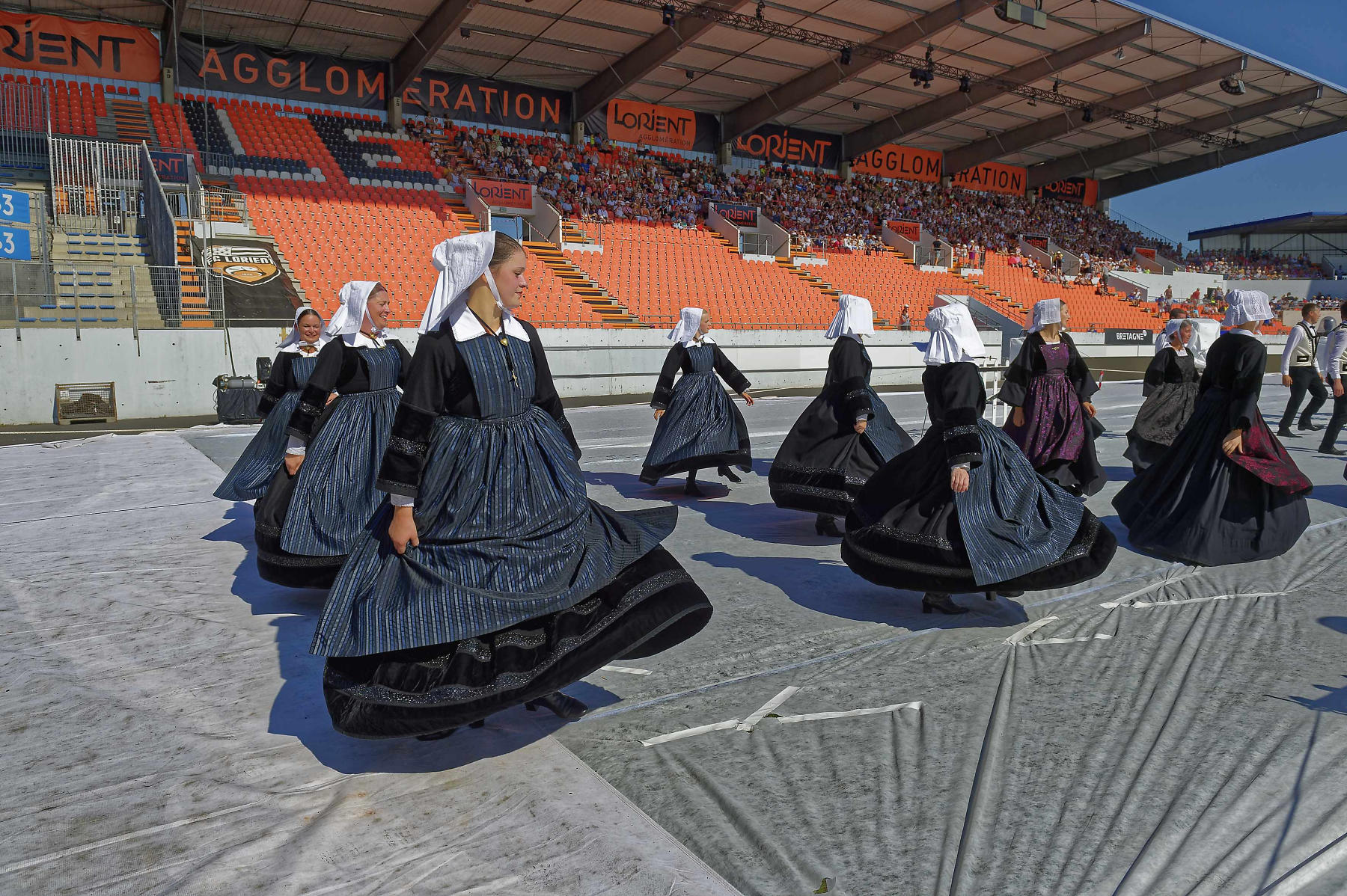 interceltique-2018-image12958-kerlenn-pondi-8211-cercle-de-pontivy