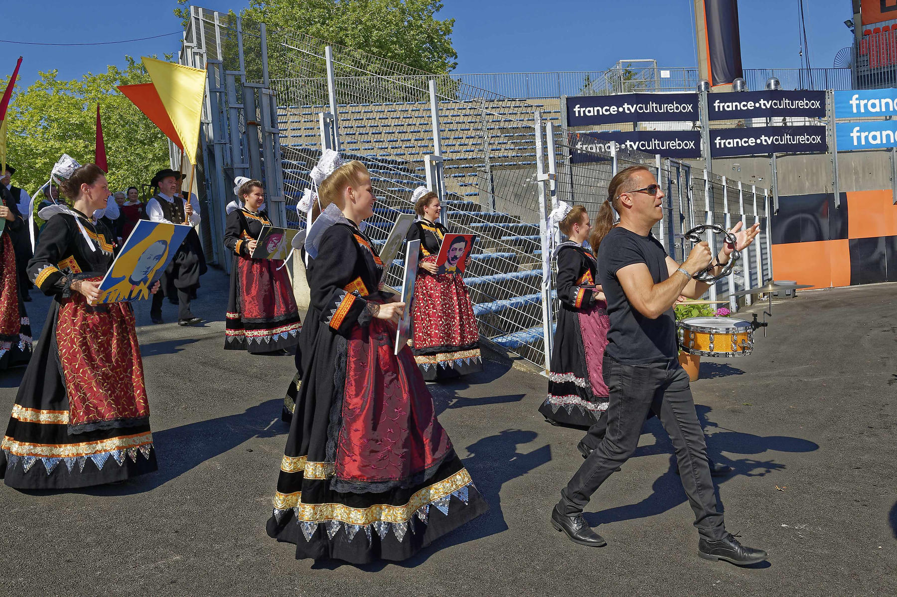 interceltique-2018-image13068-cercle-giz-kalon-de-quimperlé