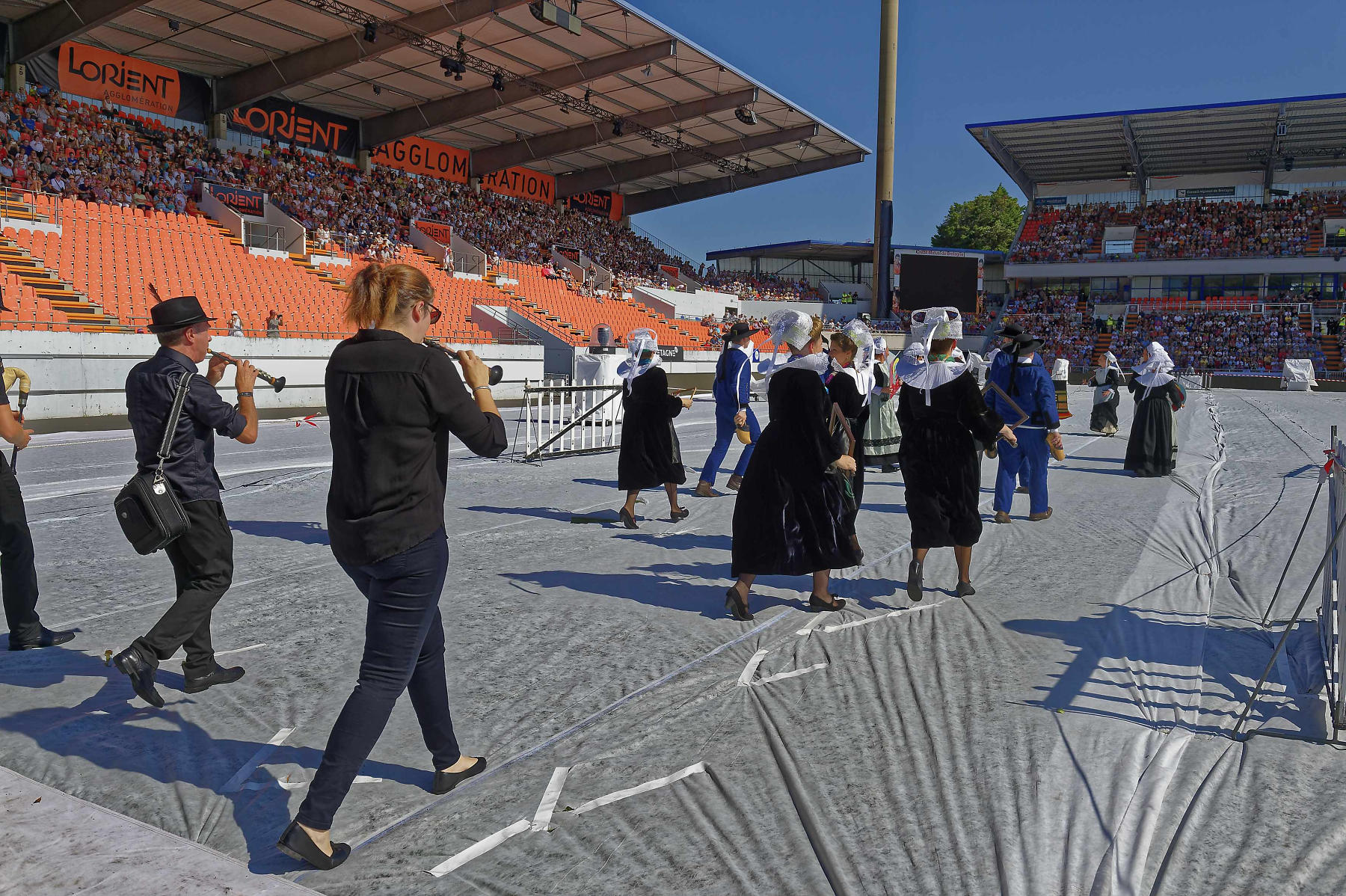 interceltique-2018-image13070-cercle-giz-kalon-de-Quimperlé