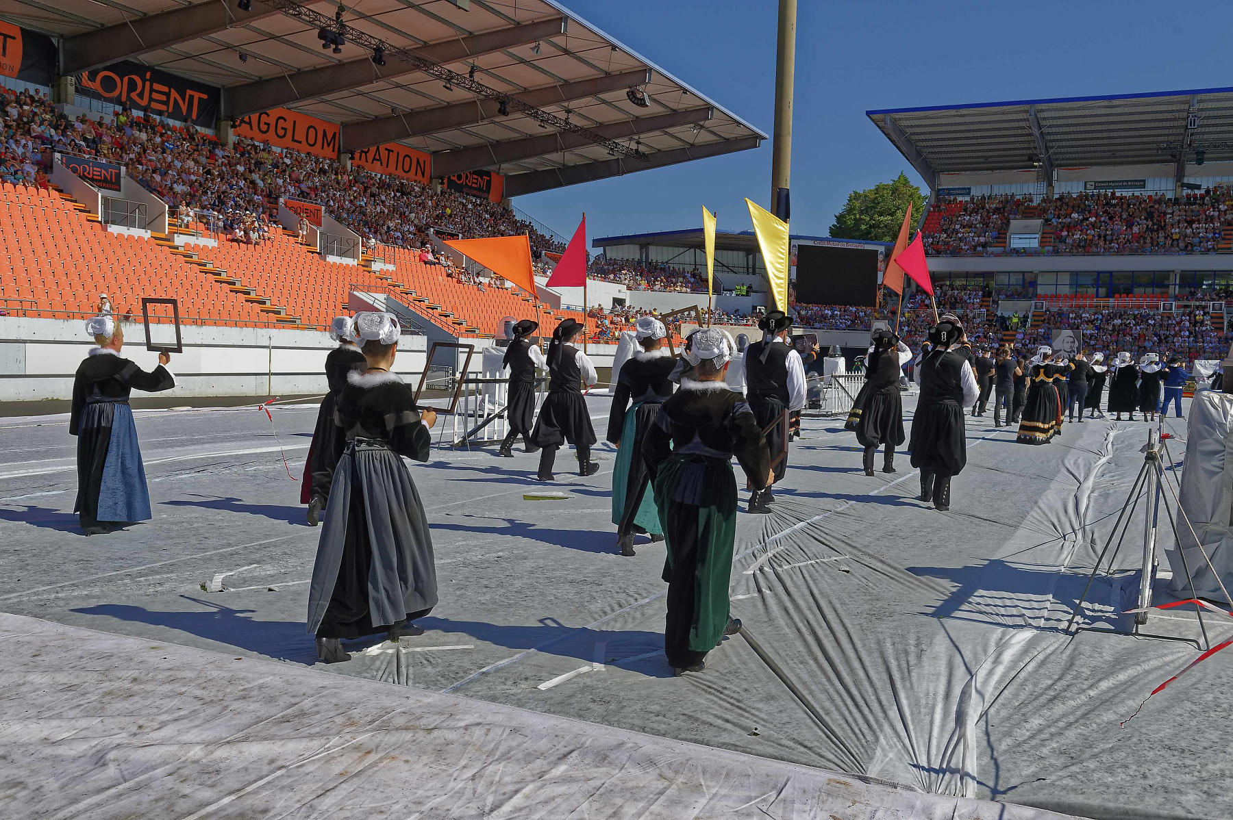 interceltique-2018-image13084-cercle-giz-kalon-de-quimperlé