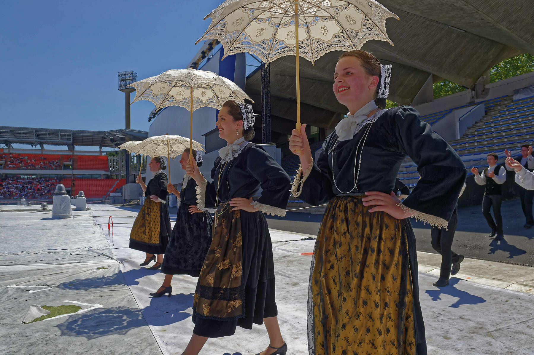 interceltique-2018-image14129-cercle-celtique-les-blés d-or-de-saint-nicolas-du-pélem