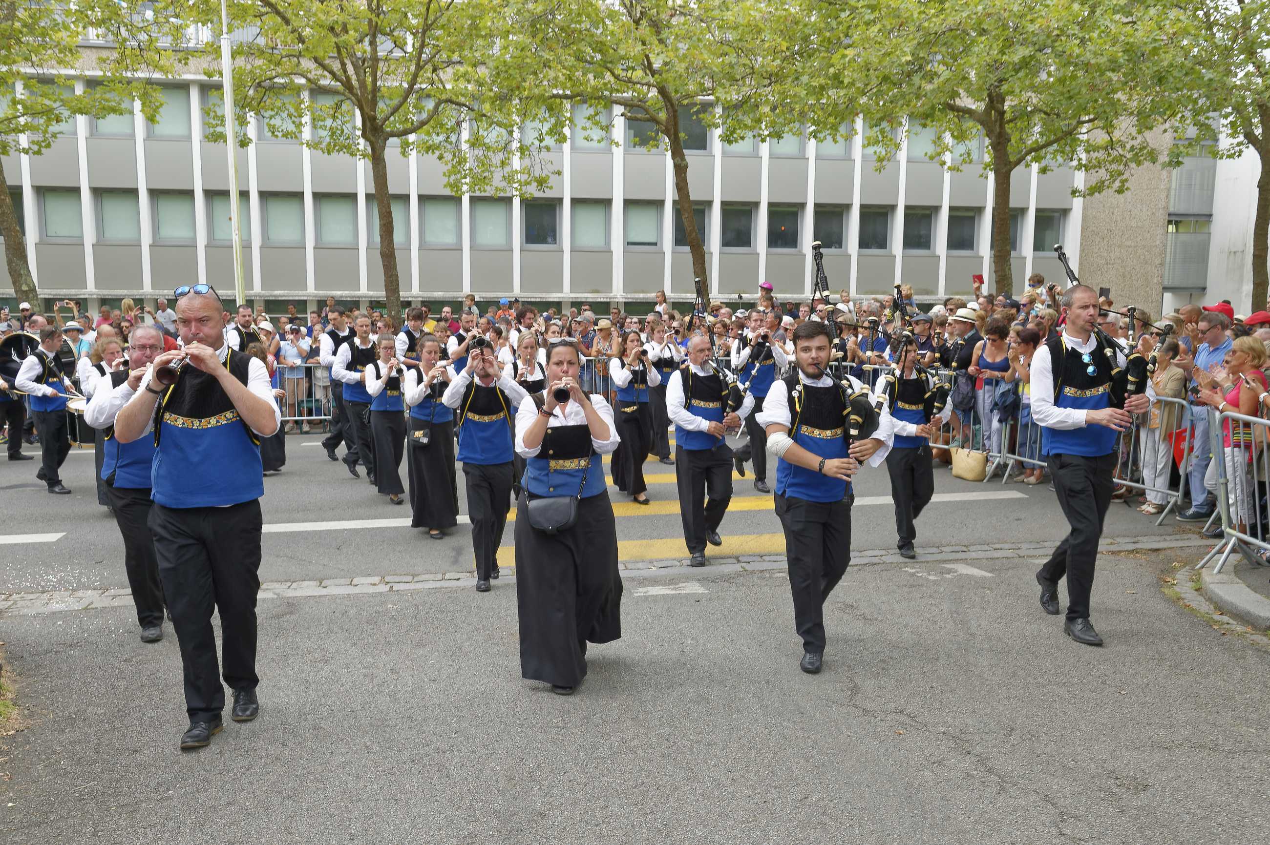 Festival interceltique - Bagad Penhars - D419597