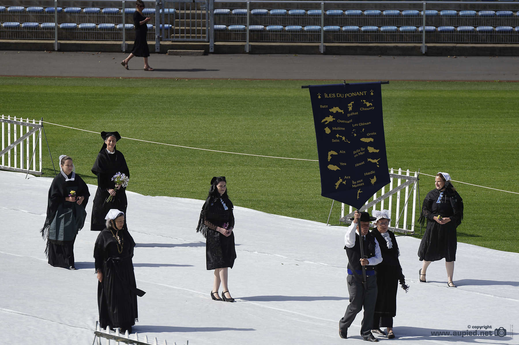 FIL2021-22930 cercle des Iles du Ponant