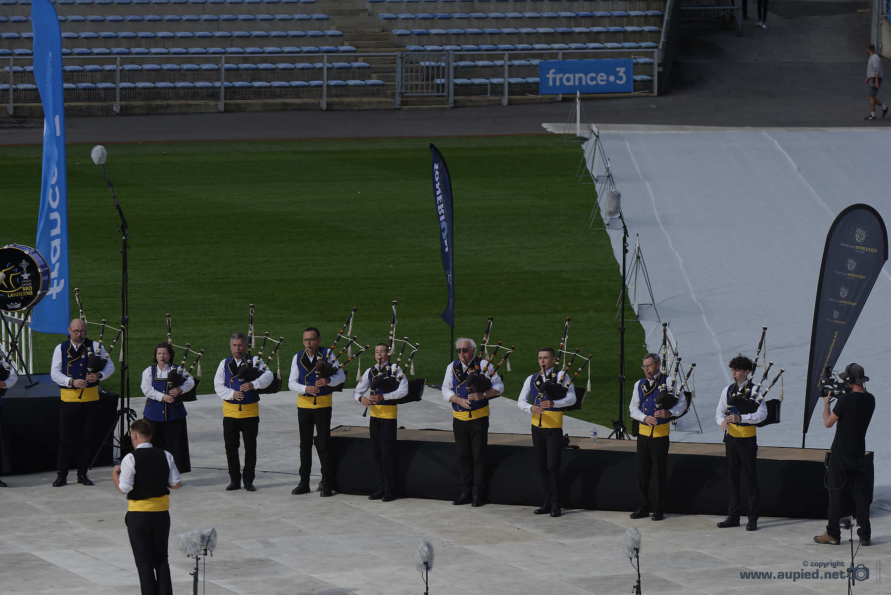 FIL2021-46664 Bagad Bro Landerne