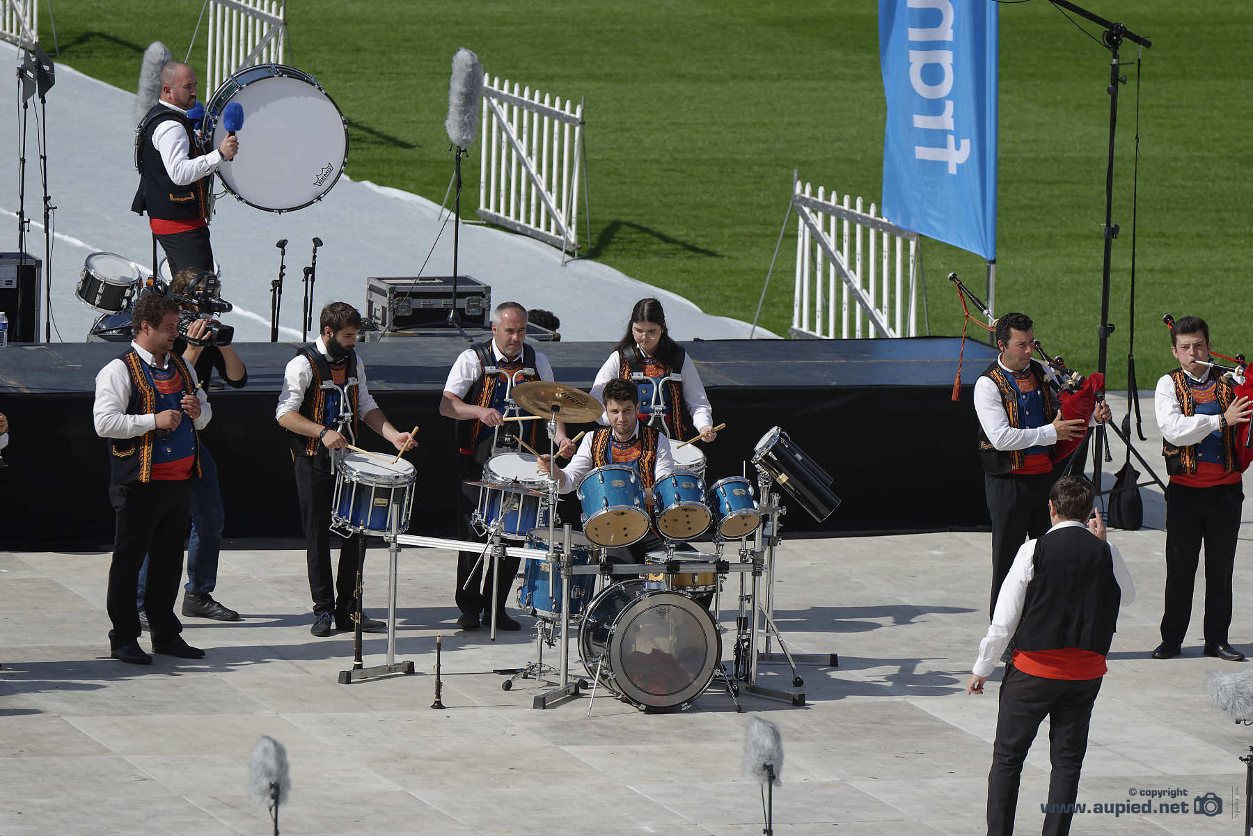 FIL2021-46709 Bagad Glaziked Pouldregad