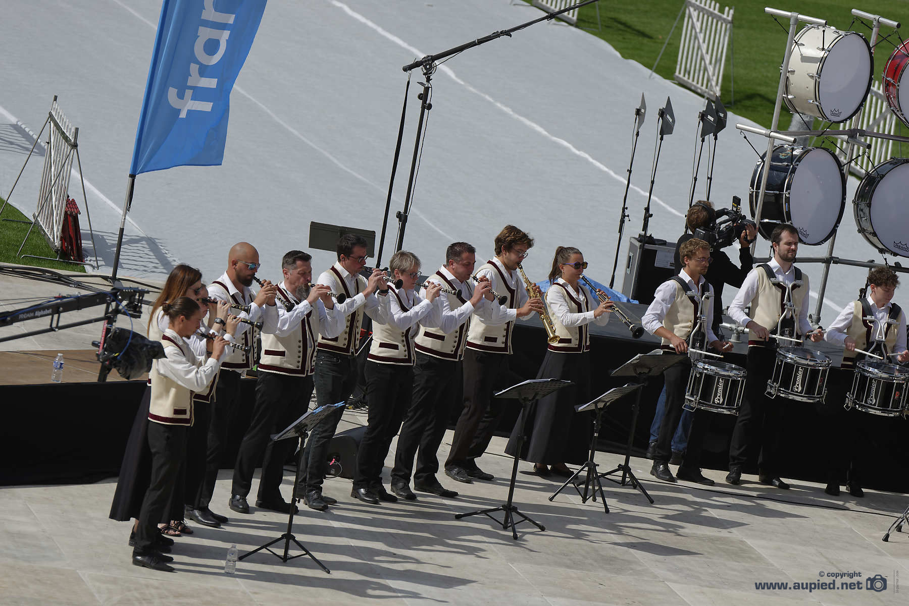 FIL2021-46719 Bagad Elven