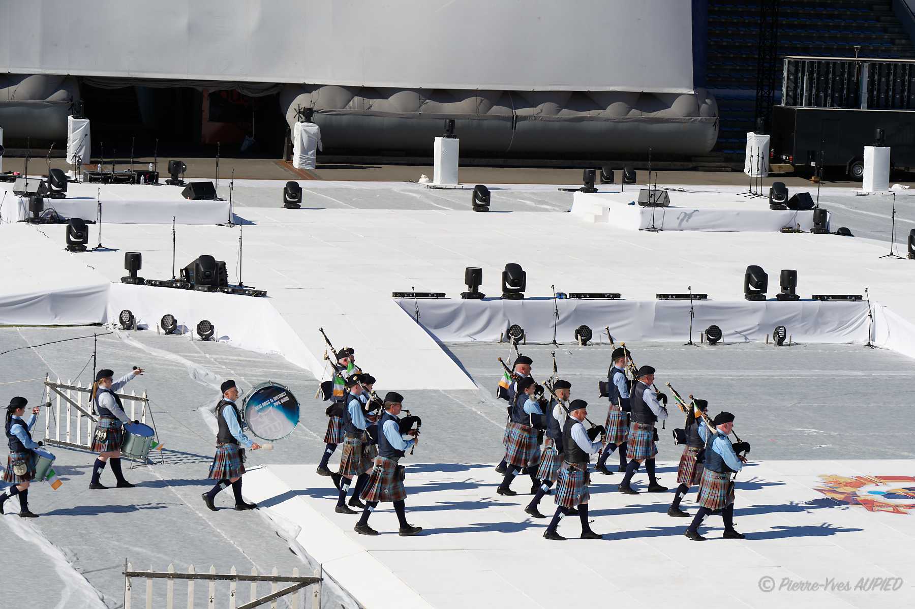 D423132-New Ross Pipe Band