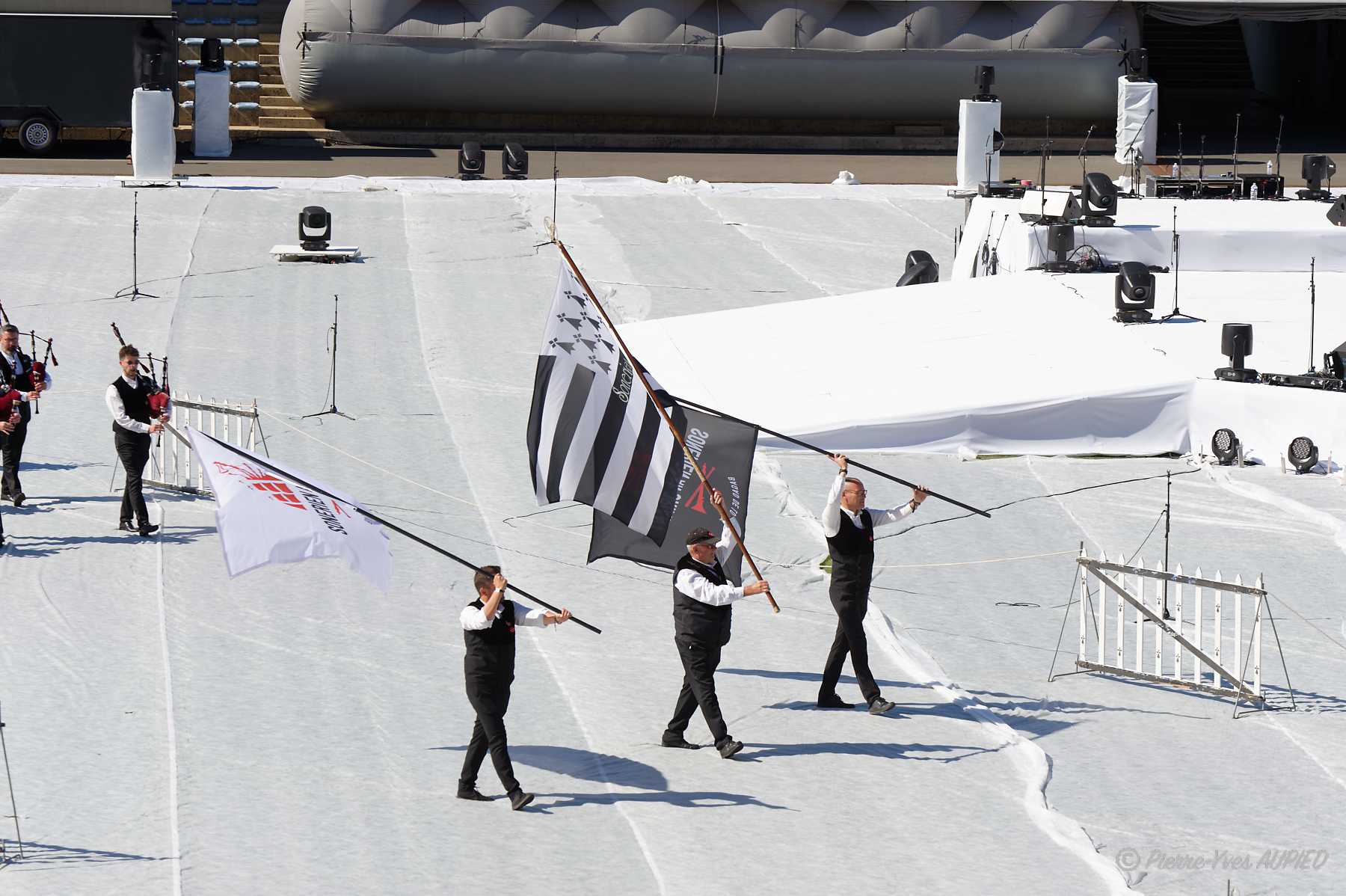 D423254-Bagad Sonerien an Oriant