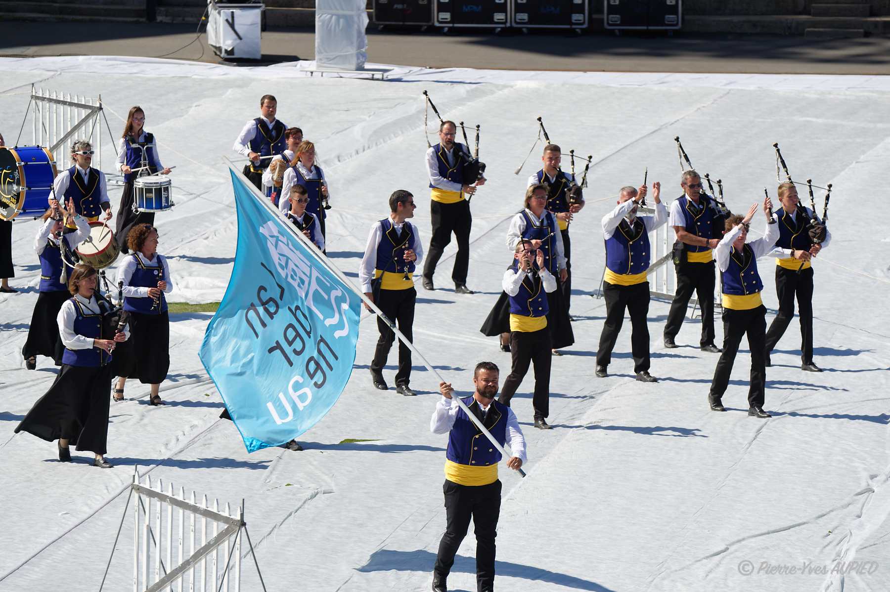 D423475-Bagad Bro Landerne