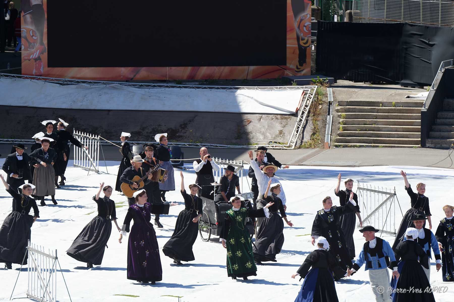 D423886-Cercle Fistouled Lann Ester