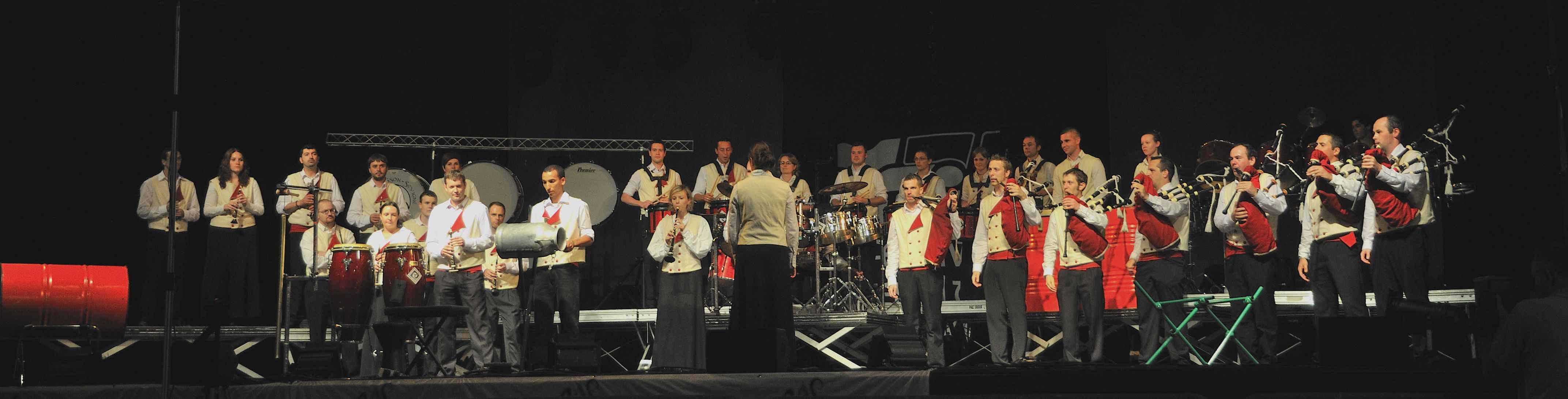 Bagad-Cesson-01 interceltique 2009