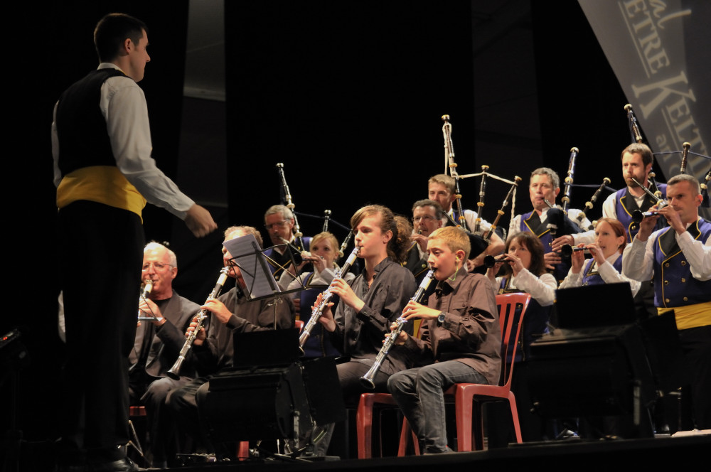 Bagad Bro Landerne de Landerneau - 4