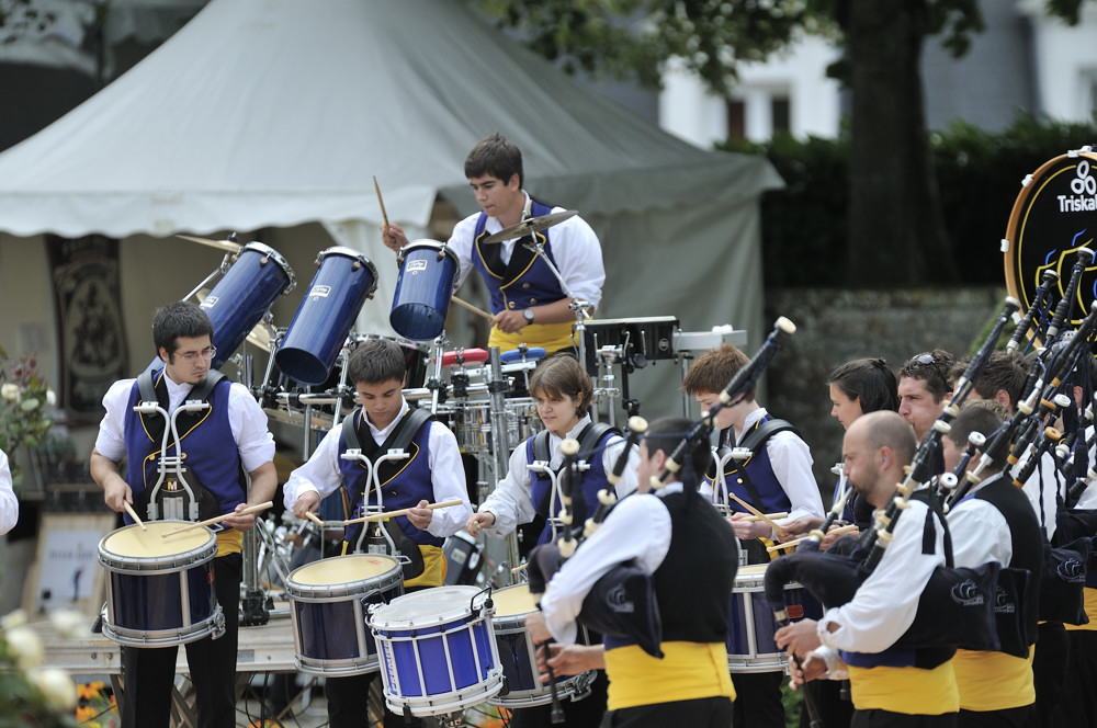 Festival interceltique 2012-590 bagad Bro Landerne