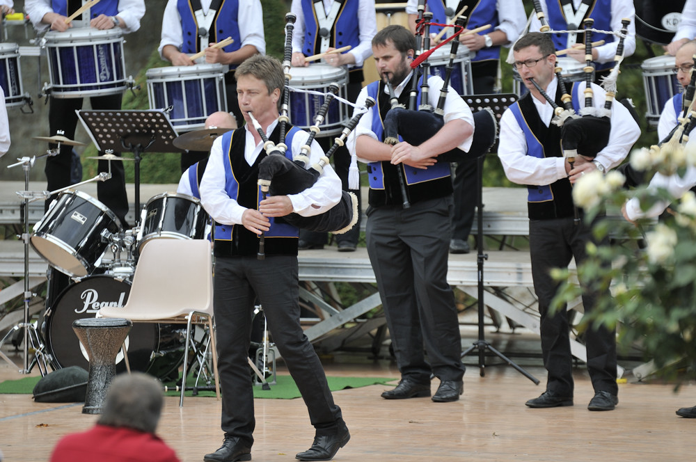 Festival interceltique 2012-700 bagad Keriz, Clichy